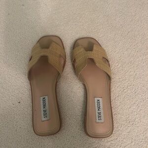 Steve Madden Women's Beige Slide Sandals Size 5.5